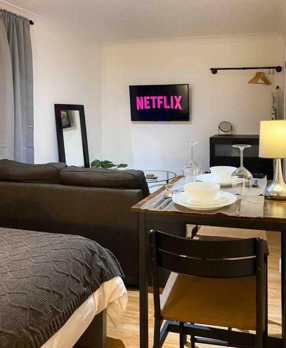 Cozy Studio Near Train Station CBG Exterior foto